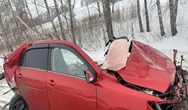 ویدیو/ لحظه وحشتناک سبقت مرگبار راننده زن در جاده‌ یخ زده!