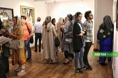 نمایشگاه هنرهای تجسمی و عکس هنرمندان سرشناس ایرانی