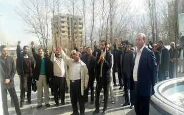 دانشگاهیان در تجمع 9 دی: لحظه ای از مبارزه با معاندان و منافقان داخلی و خارجی بالأخص در درون دانشگاه از پای نخواهیم نشست