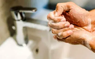 چه زمانی برای درمان وسواس فکری به دکتر مراجعه کنیم؟