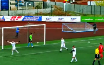 خلاقانه‌ترین حرکت در زدن ضربه پنالتی + فیلم 