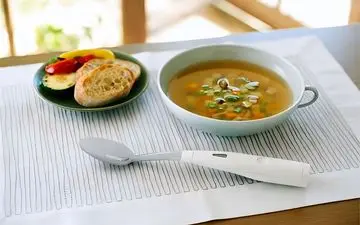 اختراع قاشق بانمک در ژاپن برای افرادی که فشارخون بالا دارند