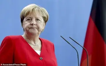 مرکل همچنان تصمیمی برای صدراعظمی مجدد ندارد
