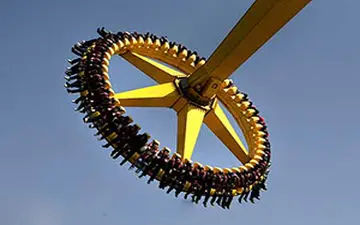 حادثه وحشتناک در شهربازی + فیلم 