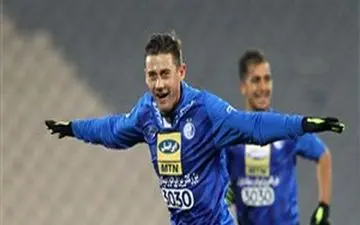 محرومیت یک ماه برای ستاره استقلال !