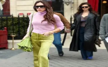 ست کردن یقه‌اسکی رو از ویکتوریا بکهام یاد بگیرید