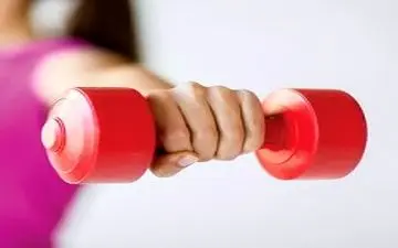  ورزش با وزنه برای خانم ها خوب است یا بد؟
