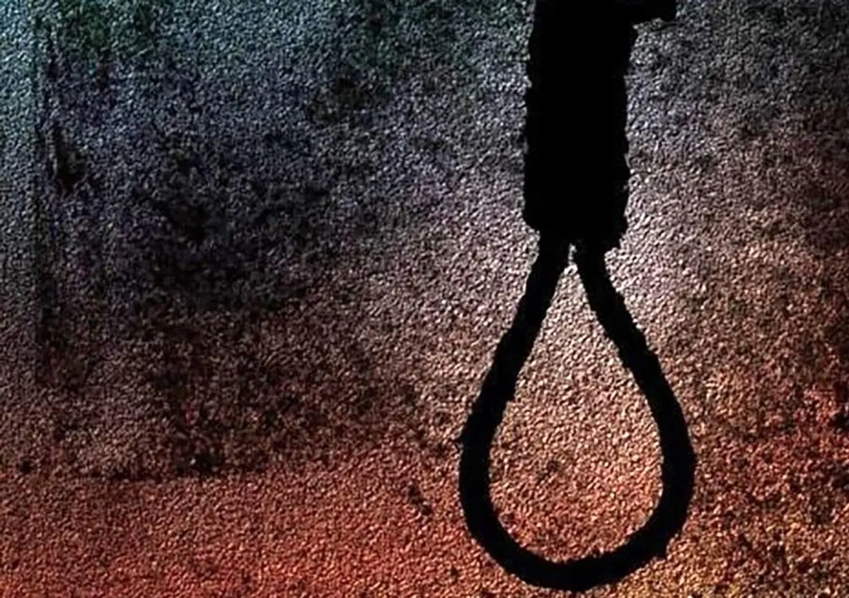 مردی که همسر خود را کشته بود در ملاعام به دار مجازات آویخته شد