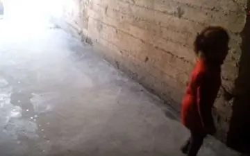  قاچاق اعضای بدن یک دختر/این دختر را زنده زنده روی تخت دراز کردند تا.... +فیلمی که ببینید گریه خواهید کرد 