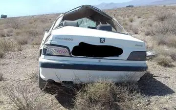 واژگونی پژو پارس در محور سمنان-دامغان/ یک نفر جان باخت