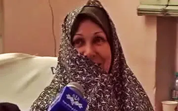 مادری نمونه + فیلم