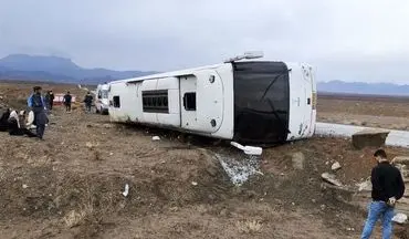  14 کشته و زخمی‌ در اثر واژگونی 2 اتوبوس در محور زاهدان ـ بم 