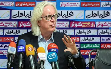 واکنش عجیب و جنجالی وینفرید شفر به رنگ قرمز