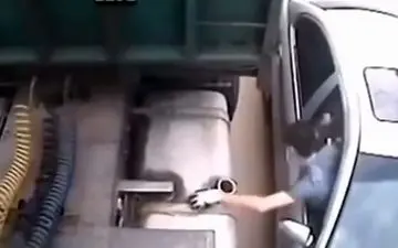 روش حرفه‌ای یک سارق برای دزدی گازوئیل+فیلم