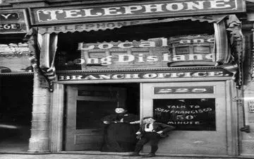  نخستین تلفن همگانی در لس آنجلس