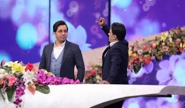 اجرای ترانه‌ای زیبا توسط سینا حجازی در ویژه برنامه در «سال نو» | فیلم