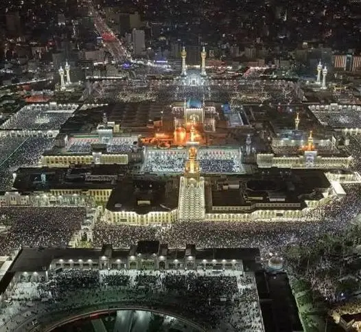 تصویر هوایی از حضور میلیونی زائران رضوی در لحظه تحویل سال
