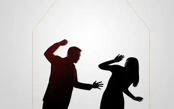 تنش‌های خانگی، حاصل تورم و ناکامی: اقتصاد، مقصر اصلی افزایش قتل‌های خانوادگی؟