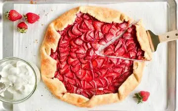 طرز تهیه گلت توت فرنگی؛ دسر خوش‌رنگ و خوش‌طعم بهاری