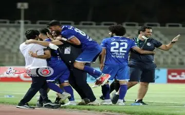 شادی متفاوت قایدی در رختکن استقلال/فیلم