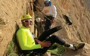 صعود برفراز آرارات با پاهای اجاره ای 