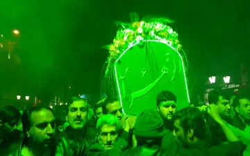 شامگاه شنبه تشییع نمادین حضرت زهرا(س) در لواسان برگزار شد
