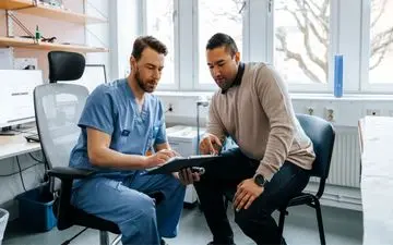 ۴ نکته حیاتی برای سلامت مردان بالای ۴۰ سال