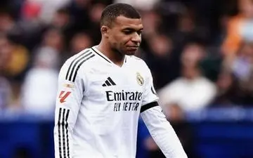  امباپه بازی با پاچوکا را از دست داد 