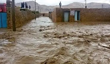 سیلاب و بارندگی راه ارتباطی ۱۰۰ روستای دلفان را قطع کرد
