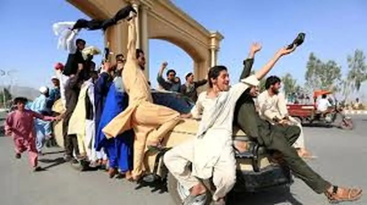 رد پای افغانها در خروج میلیاردها دلار از ایران/کشور به تاراج رفت!