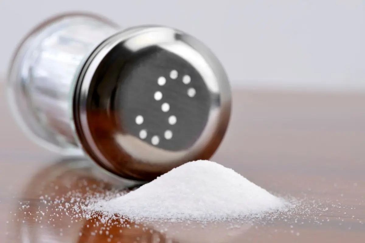 کاهش تکرر ادرار با کاهش مصرف نمک