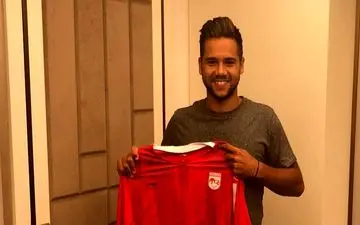 مهاجم خارجی تراکتورسازی با این تیم فسخ کرد