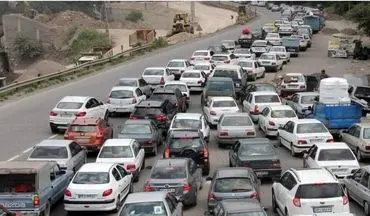 ترافیک سنگین در خروجی‌های تهران | جاده چالوس یک‌طرفه شد