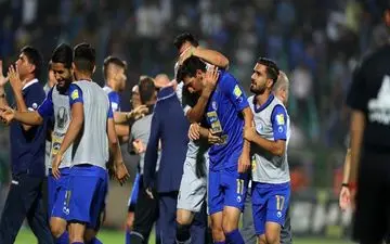 یک استقلالی دیگر قراردادش را فسخ کرد