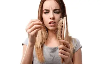علت ریزش موی جلوی سر در زنان چیست؟

