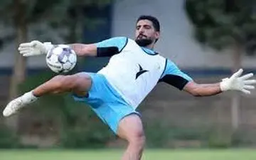  دروازه‌بان استقلال پاسخ داد/ دلیل غیبت غیرموجه چیست؟ 