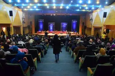 گزارش تصویری کنسرت گروه موسیقی آیین در همدان 
