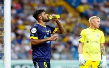 ملی‌پوش ایران طاق دروازه را فرو ریخت!