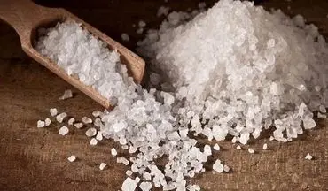 توقیف بیش از ۳۵۰ کیلوگرم نمک غیربهداشتی در قم