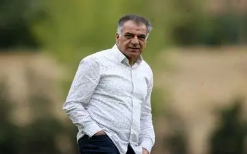 
طاهری: از ابتدا مخالف برگزاری سوپرجام در کرمان بودیم/ نساجی از اشتباهات داوری منتفع شده