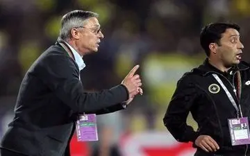 احتمال حضور کریمی در کادر فنی سپاهان