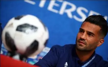 کار راحتی برابر اسپانیا نداریم/ ورود بانوان به ورزشگاه را در خانواده خودمان حل می‌کنیم