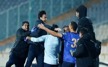 مچ‌اندازی فرهاد با ژنرال برای تاریخ‌سازی؛ عبور از رکورد 11 ساله قلعه‌نویی و سپاهان