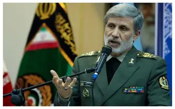 فرمانده کل ارتش: ضربات سختی به اسرائیل وارد می‌کنیم