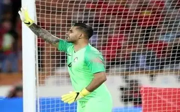 گلر استقلالی جنگ روانی را به ستاره پرسپولیس باخت/ پشت پرده شعار هواداران علیه این بازیکن چه بود؟