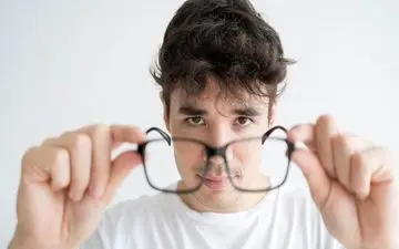 تاری دید ناگهانی را جدی بگیرید/ شاید چشم‌هایت از یک سکته قریب‌الوقوع خبر می‌دهند!