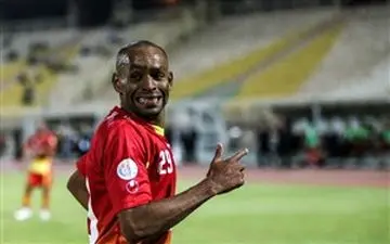 مهاجم فولاد وارد کورس آقای گلی شد 