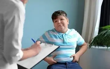 روش خوب برخورد با کودکانی که اضافه وزن دارند کدام است؟

