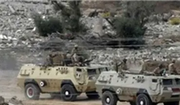کشته و زخمی شدن ۸ سرباز مصری بر اثر حملات تروریستی در سیناء