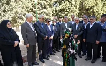 وزیر میراث فرهنگی وارد لرستان شد